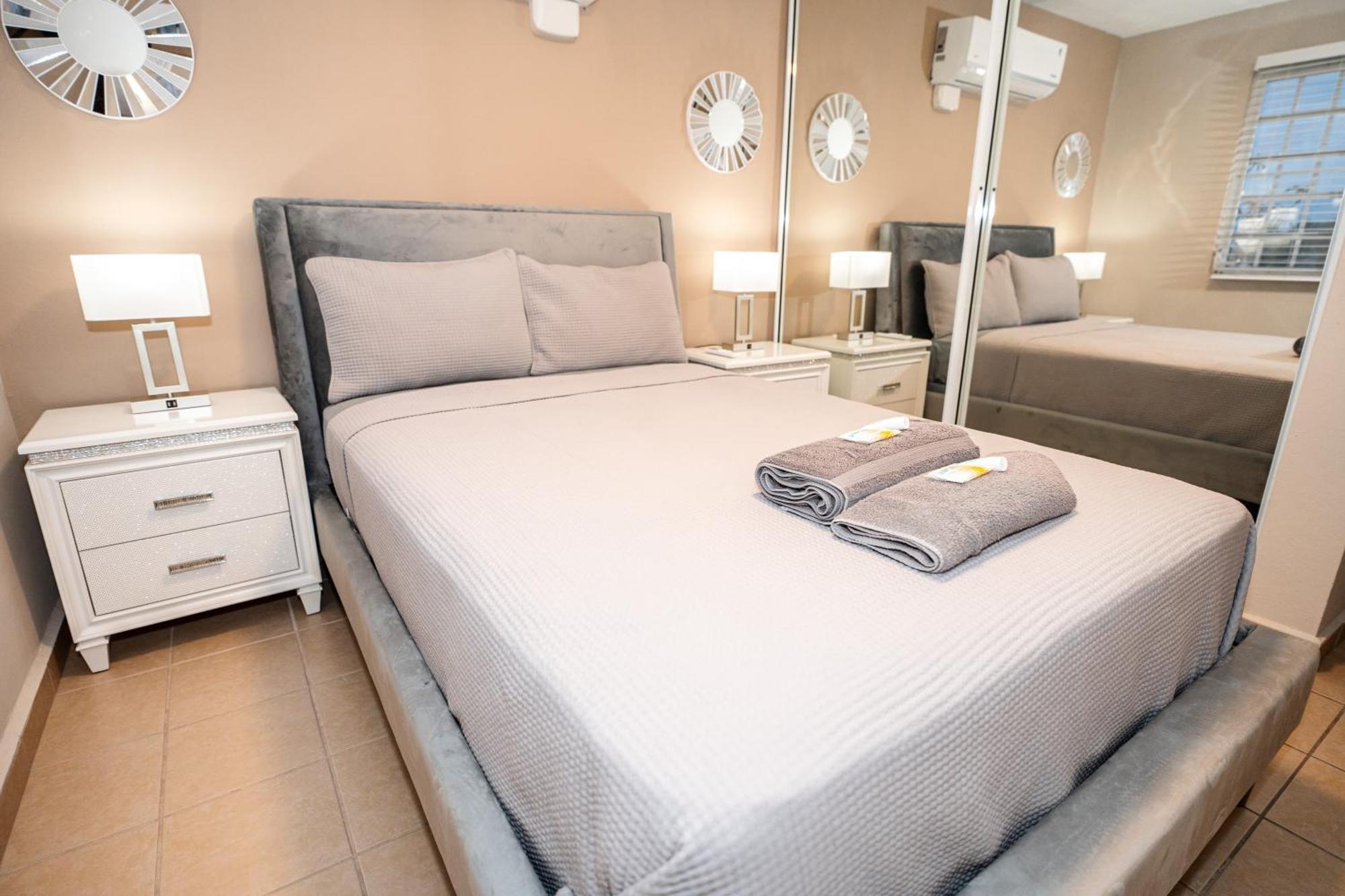庞塞Luxury Retreat With Private Jacuzzi And Mountain Views Free Parking公寓 外观 照片